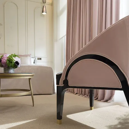 Le Narcisse Blanc Paris