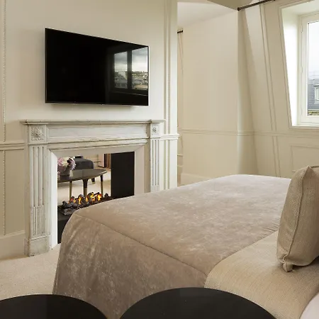 Le Narcisse Blanc Hotel 5*