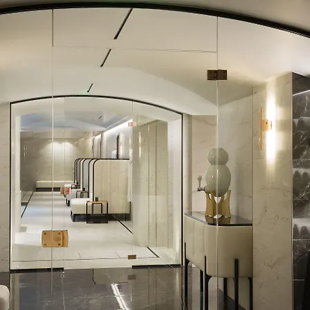 Hotel Le Narcisse Blanc Paris