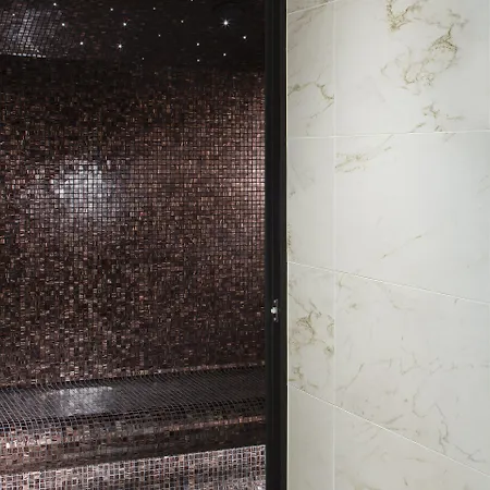 Le Narcisse Blanc Hotel 5*