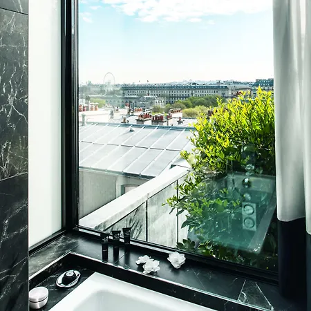 Hotel Le Narcisse Blanc Paris