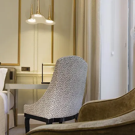 Le Narcisse Blanc Paris