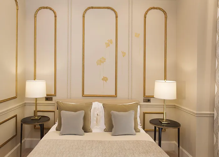 Le Narcisse Blanc 5* Paris