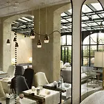 Le Narcisse Blanc Hotel
