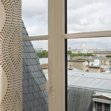 Le Narcisse Blanc Paris