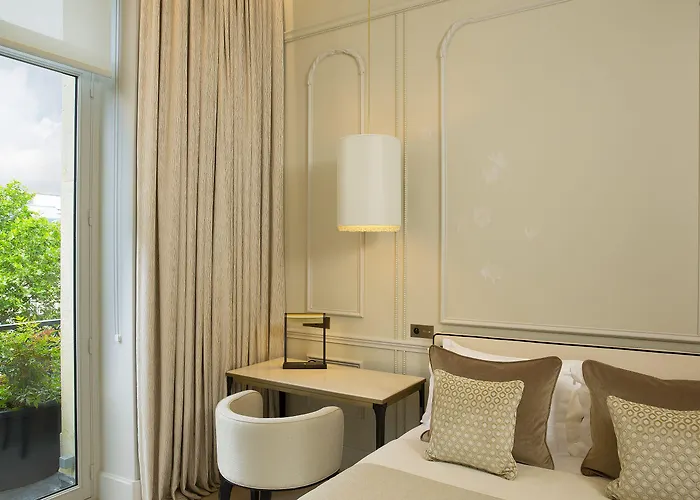 호텔 르 나르시스 블랑 5*