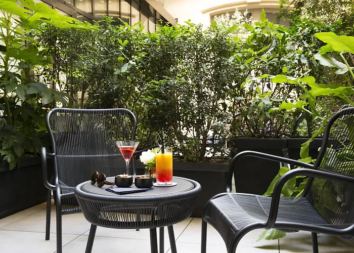 Le Narcisse Blanc Hotel 5*