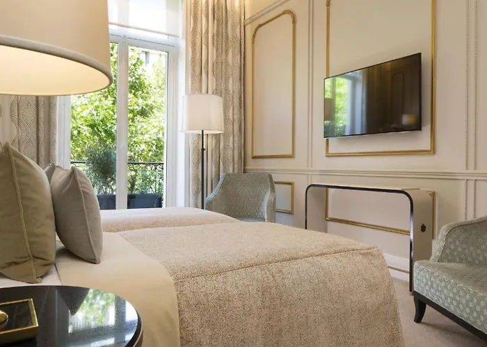 Le Narcisse Blanc Hotel