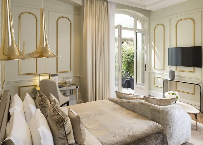 Le Narcisse Blanc Hotel Parijs