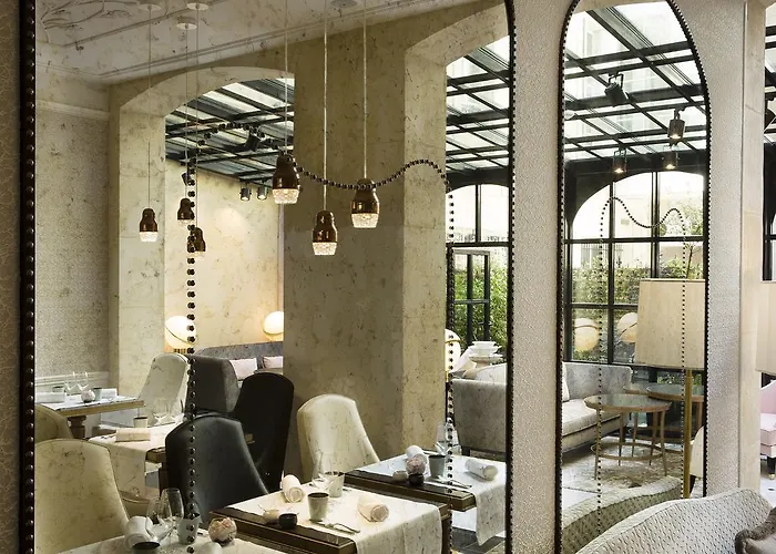 Le Narcisse Blanc Paris