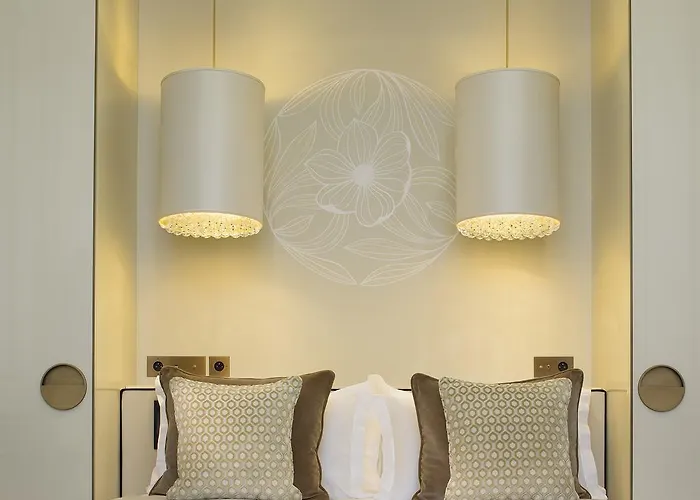 Le Narcisse Blanc Hotel Paris