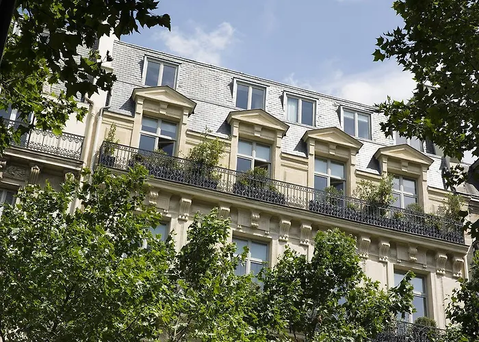 Le Narcisse Blanc Hotel 5*