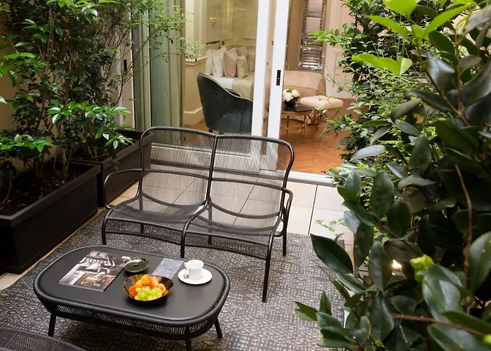 Le Narcisse Blanc Hotel Parijs