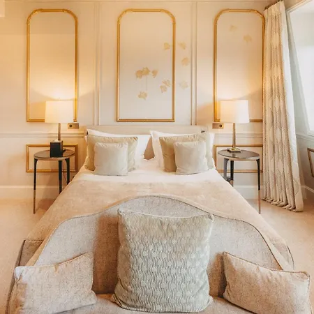 Hotel Le Narcisse Blanc Paris