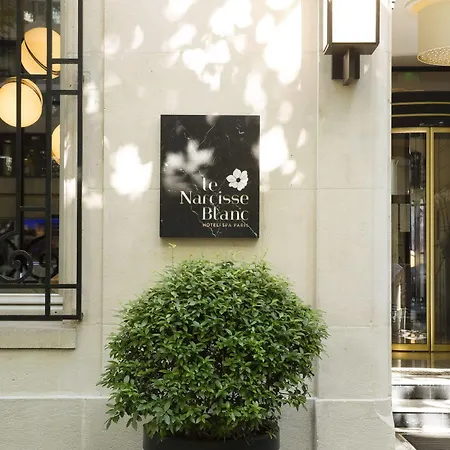Le Narcisse Blanc Hotel