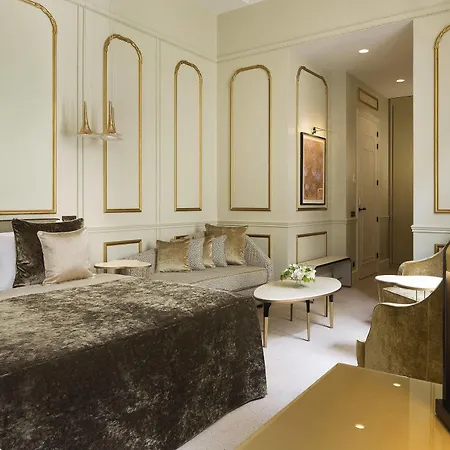 Le Narcisse Blanc Hotel 5*